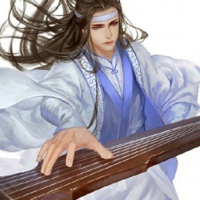 大爷穿着自己编织的蓑衣卖樱桃